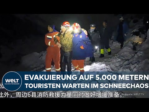 SCHNEESTURM AM EVEREST: Hunderte Wanderer eingeschlossen – Jetzt laufen die Rettungen im Himalaya an
