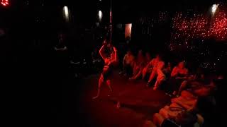 PoleStrap Show Marina  Mey - Pensão Amor