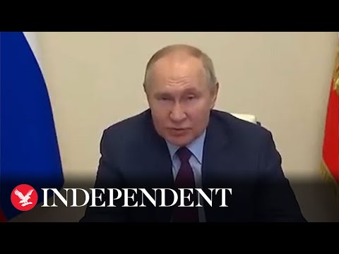 Furious Putin berates deputy prime minister for 'fooling around'