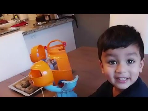 E185: Bhangra dance before school!