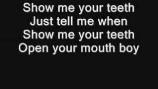 Lady Gaga - Teeth Lyrics On Screen