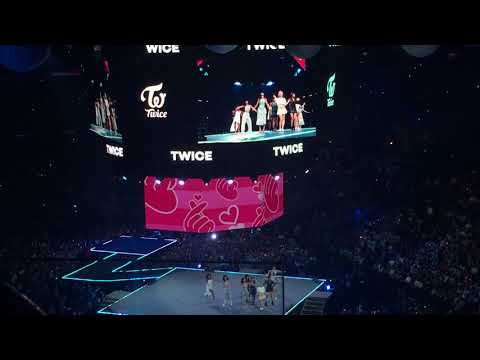 TWICE ' WHAT IS LOVE' KCON LA 2018 180811