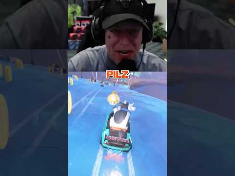 Monte vs Mario Kart World😂