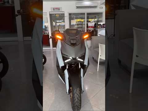 YAMAHA XMAX CEMENT GRAY 2025
