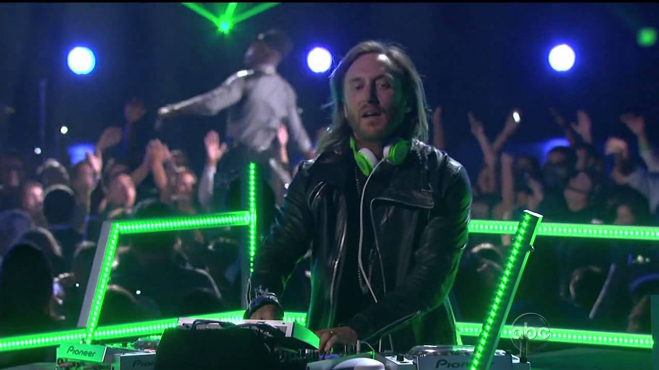 David Guetta feat. Akon & Ne-Yo - Play Hard (Billboard Music Awards 2013 공식 라이브 실사)