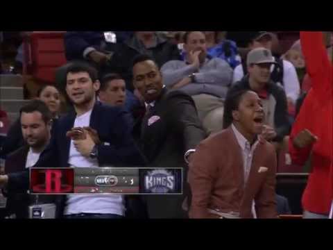 Nick Johnson jumps OVER Ramon Sessions for the slam!