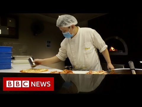 コロナウイルスは隠れた津波のように私たちのビジネスを襲った」 - BBCニュース ('Coronavirus hit our business like a hidden tsunami' - BBC News)