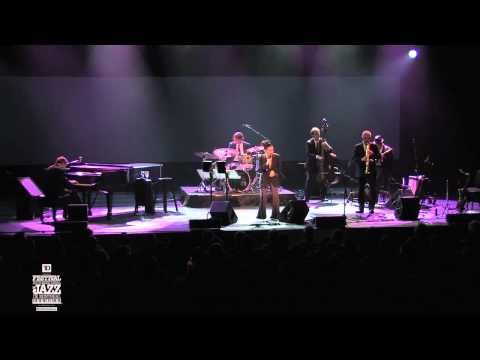 Holly Cole (2011-06-30) Festival International de Jazz de Montréal