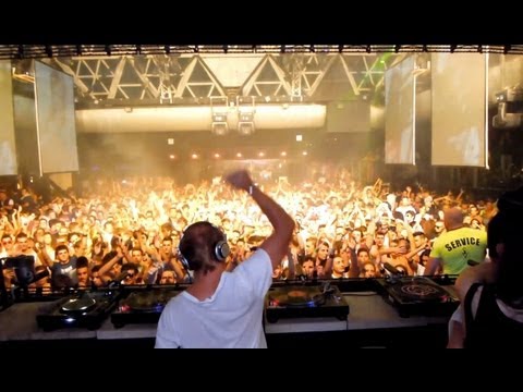 Sven Vath @ Cocoricò - Cocoon Heroes Italy 01.09.2012 - P.1/3