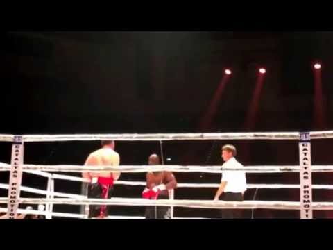 Knockout zwischen luan Krasniqi und Danny Williams