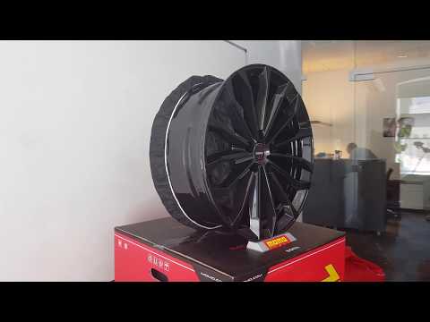 Momo Rotary Formed RF-03 Stardust Glossy Black