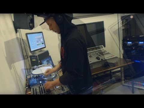 LaFontaine in TweakFM (Mote Evolver, X/OZ, Planet X)