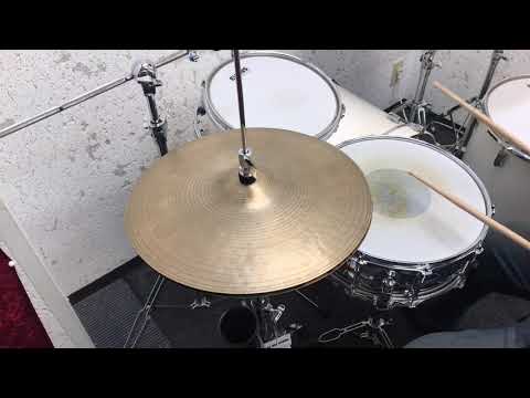 Zildjian Canada K Hi-Hats 14" pair Top/1,230g Bottom/1,320g