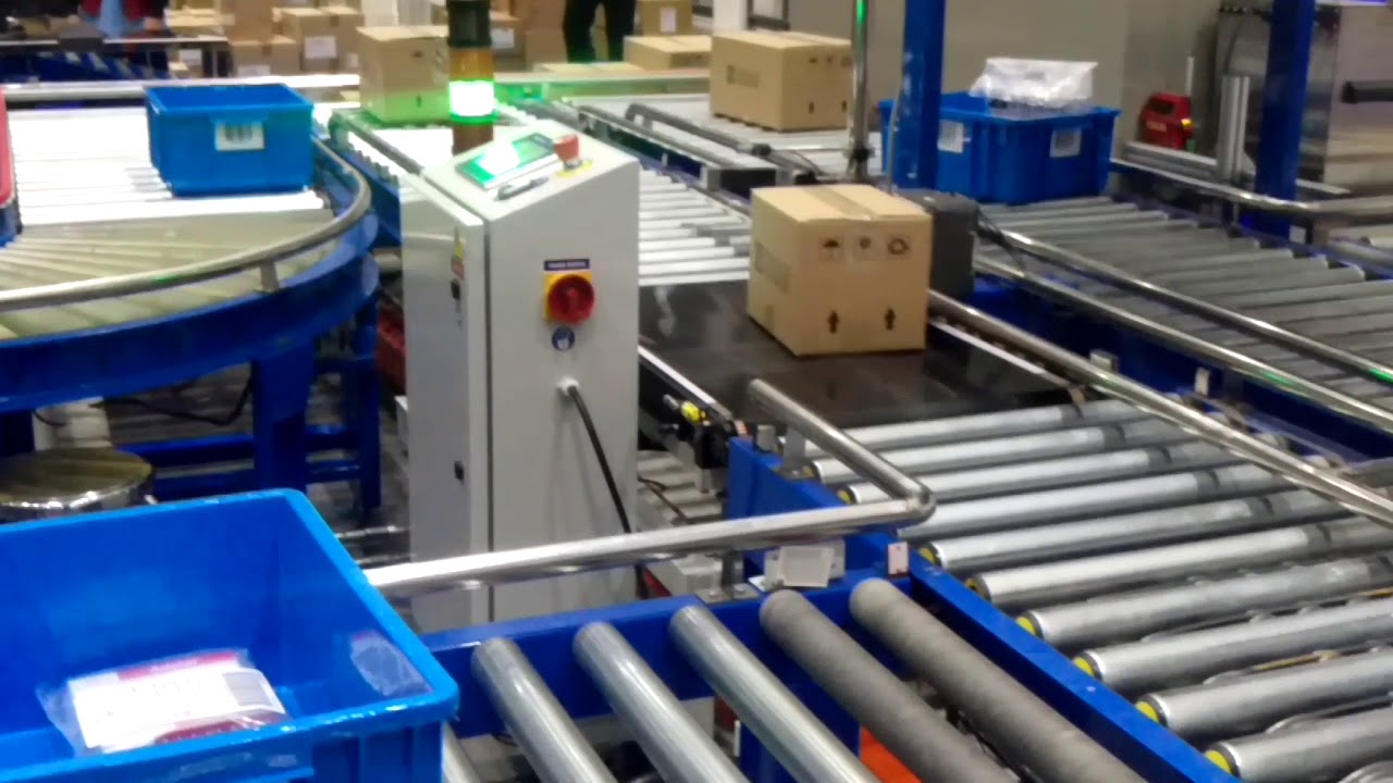 Smart conveyor systems_Băng tải thông minh phân loại hàng hóa