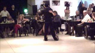 FATIMA VITALE y CRISTIAN CORREA bailando el tango VOLVER A VERNOS en SI TANGO