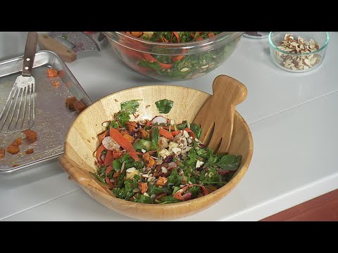 Dean cooks an Autumn Harvest Salad