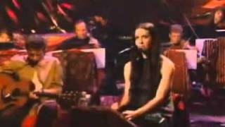 Alanis Morissette - You Oughta Now (Live Unplugged)