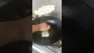 Download lagu tutorial menggoreng geblek kulonprogo, supaya aman #shorts mp3