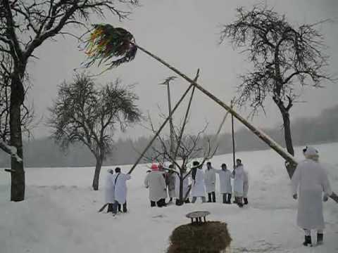 Der FZ- WURMLINGEN stellt den Russberger Narrenbaum 2010