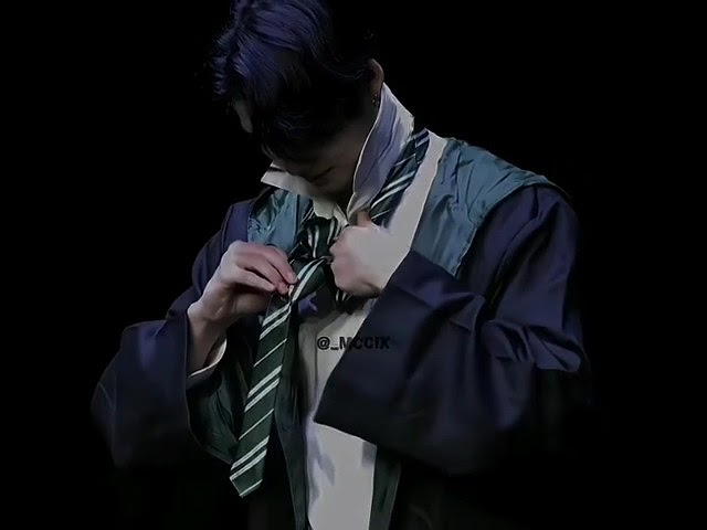 Vídeo relacionado con Slytherin Classic Necktie from Harry Potter Standard