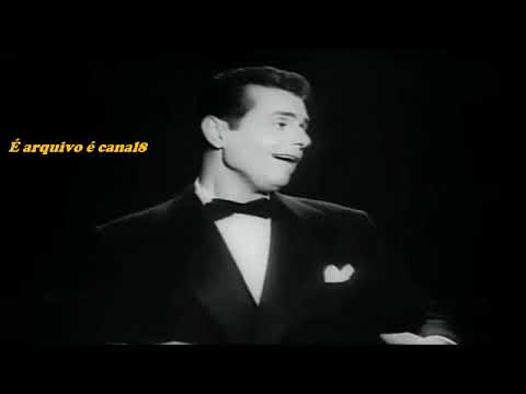 Dick Farney cena do filme Perdido de Amor, cantando ALGUÉM COMO TU. cedido por Cleber Villa.