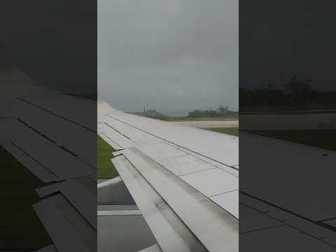 Decolando do aeroporto de Guam em direção a Narita, Japão