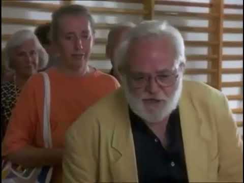 Herr Naderer im Wahllokal