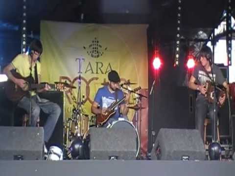 Macey South - Little Wing / Blackbird (Live at "Tara Na Ri")