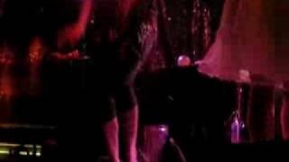 tilly and the wall-sing songs along