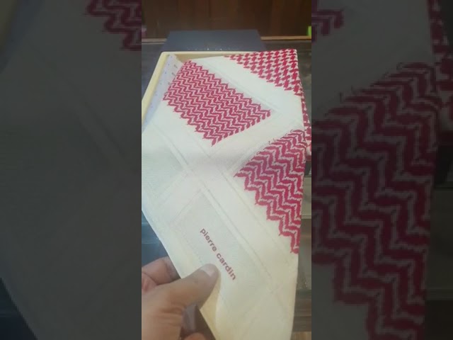 شماغ بيير كاردان احمر بيج 2023 Pierre Cardin