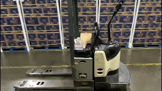 How to operate an electric pallet jack get hired for your next job!