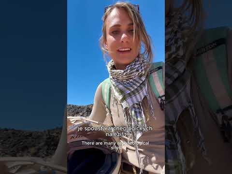 Černá incká pevnost a tisíce let staré rytiny v prachu Puny!  #travel #argentina  #motogirl