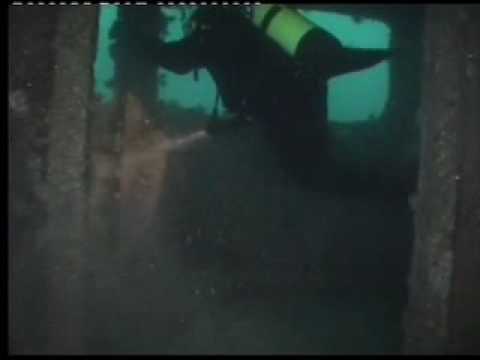 Das Wrack des Supertankers, Wrack Haven (ehem. Amoco Milford Haven),Italien