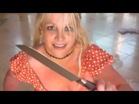 Britney Spears’ Fans Worried She’s Dancing With Knives On Instagram