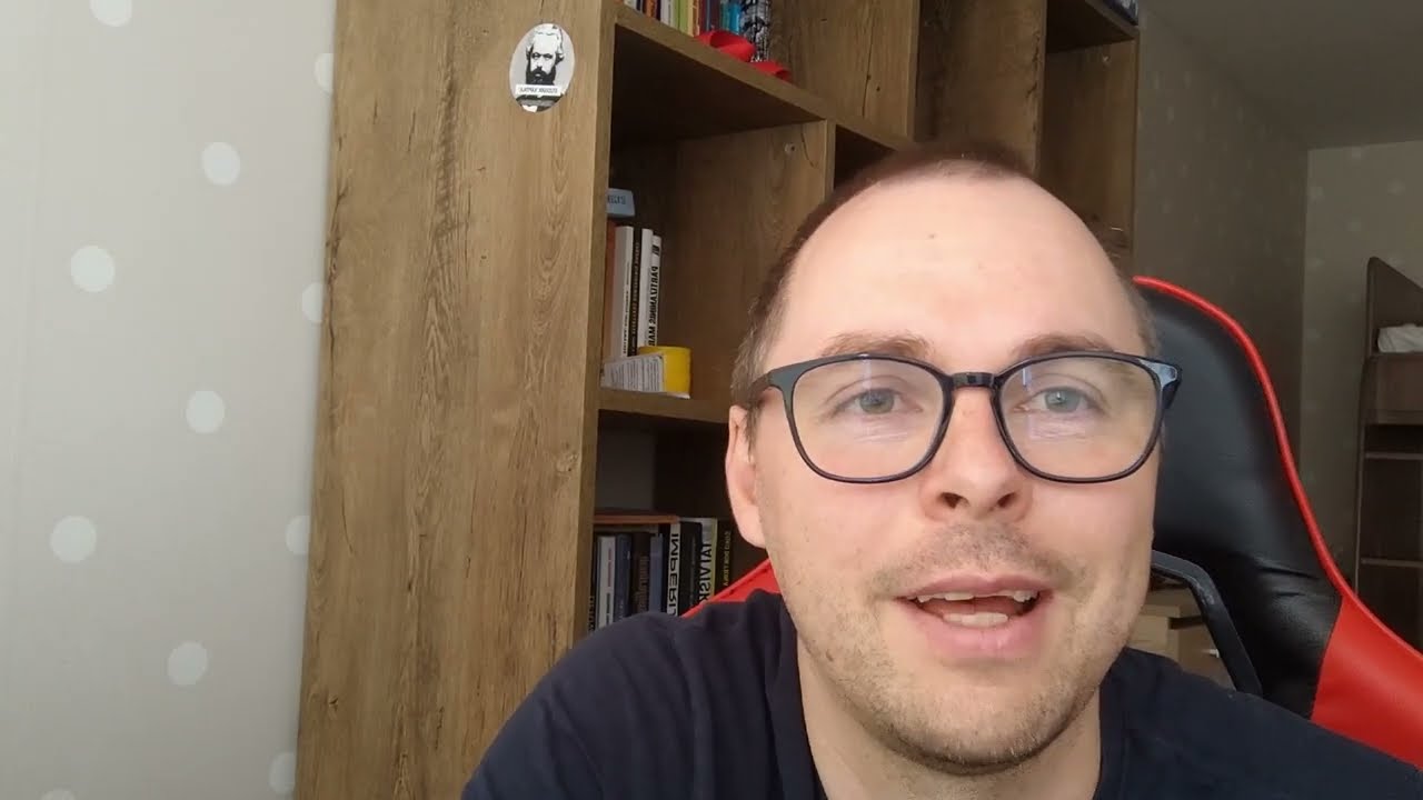 Apie NATO viršūnių susitikimą bei kitus mažos ir kompleksuotos šalies nuotykius