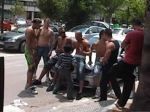 KINKY BWOY...muere o aprieta el gatillo