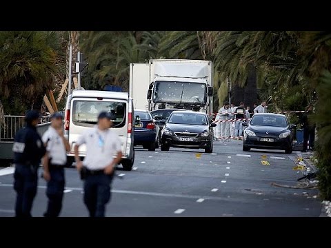 "L'horreur à Nice" en une de la presse française