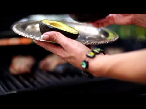How to Make Tampiqueña Steaks (Carne a la Tampiqueña) | Plus Grilled Avocados | Muy Bueno