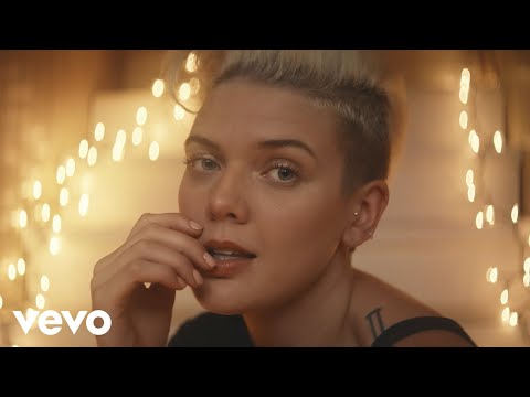 Betty Who - Between You & Me