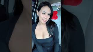TikTok super Gede Hot