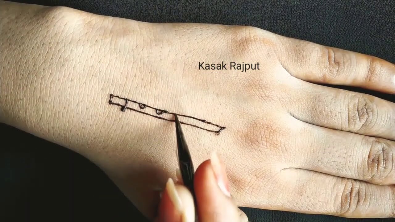 beautiful tattoo style mehndi design by kasak rajput