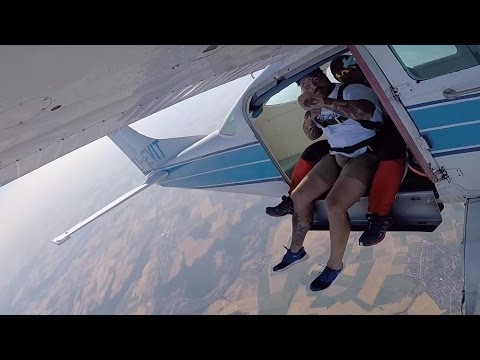 download lagu mp3 mp4 Skydiving Age, download lagu Skydiving Age gratis, unduh video klip Skydiving Age