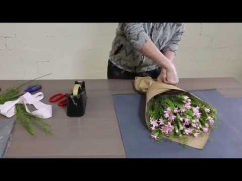 download lagu mp3 mp4 Japanese Flower Wrapping, download lagu Japanese Flower Wrapping gratis, unduh video klip Japanese Flower Wrapping