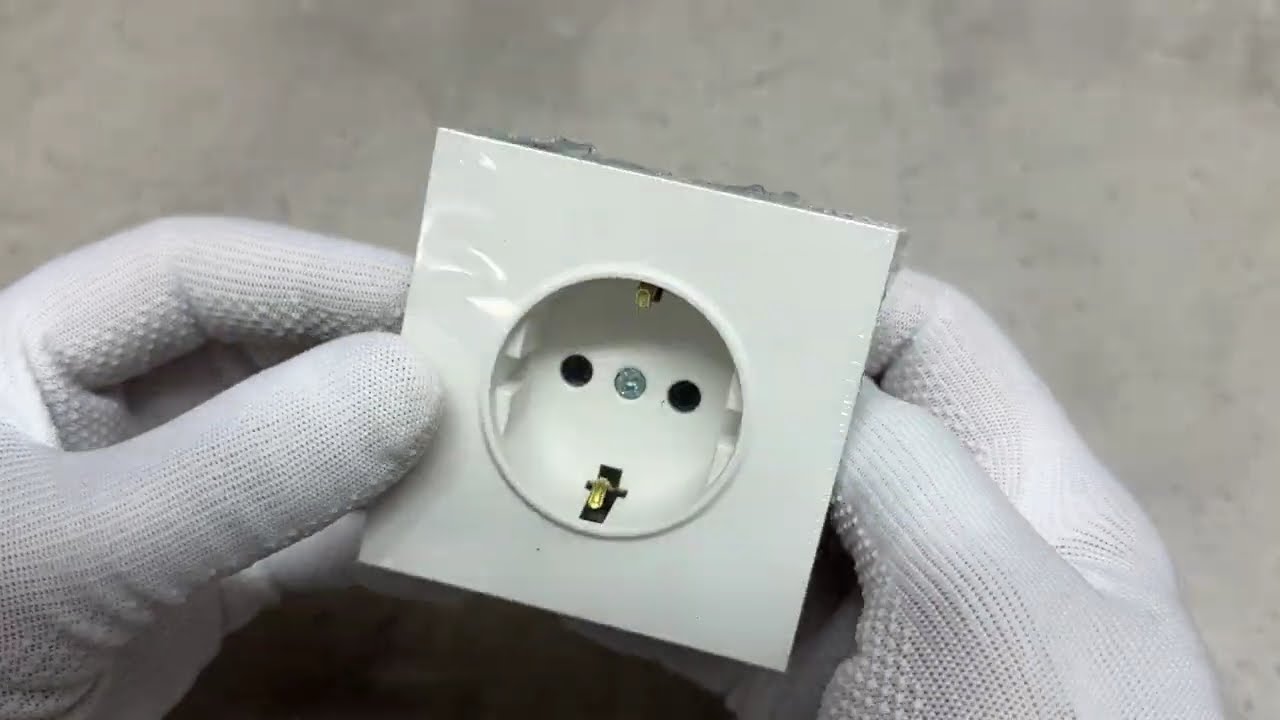 Розетка із заземленням, механізм білий 16А Soft ER121-W ARDERO (без рамки) 80717