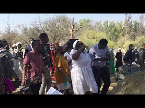 Ae !Khu Sa #eisas i re