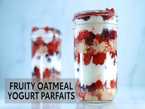 Fruity Oatmeal Yogurt Parfaits