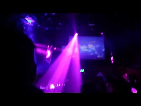 Wiwek live @ bitbird labelnight, Wiwek & yellow claw - pop it