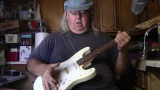 Video thumbnail for $20 Garage Sale Find First Act guitar - Is it any good ?? by VACUUM TUBES AND GUITARS