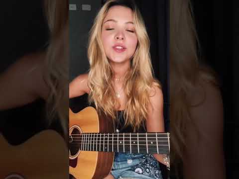 Júlia Gomes - July (Noah Cyrus)