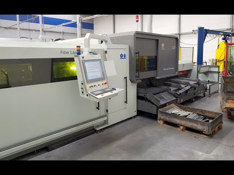Máquina de corte por láser 2D BLM LC5 FIBER COMBO 2016